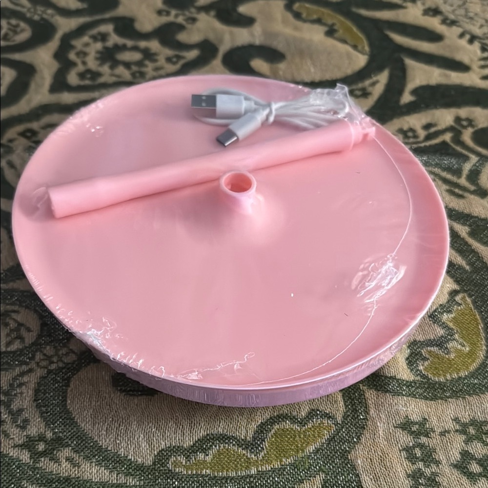 Pink LED Makeup Mirror - Picture 3 of 3